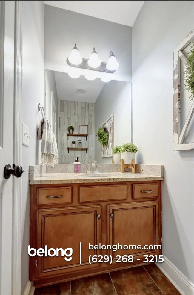 Photo - 109 Woodcliff Ct