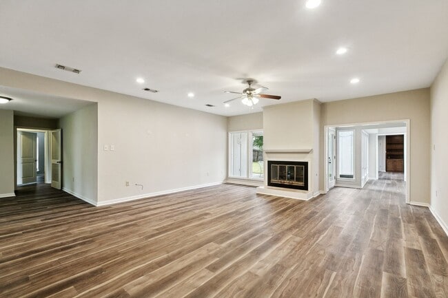12037 Oak Haven Ave