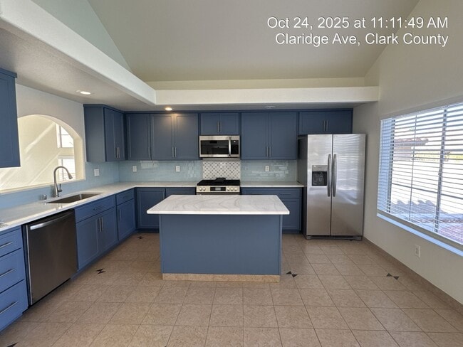 Photo - Tri-Level Home with Pool & Spa in Henderso...