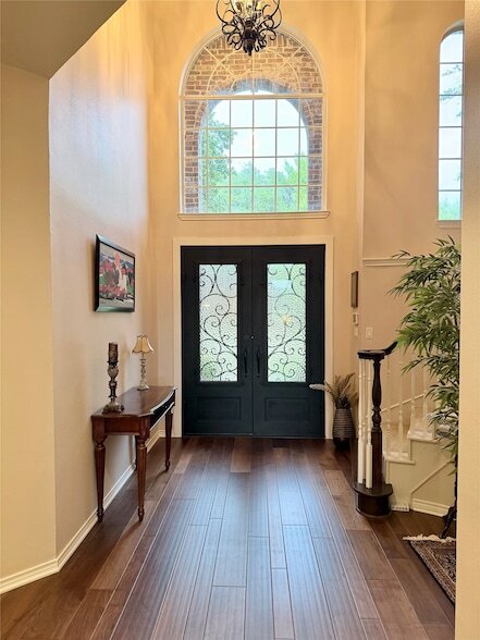 Photo - 1327 Barrington Dr