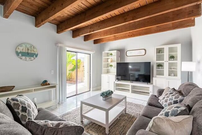 Photo - 1630 Shaker Cir Townhome