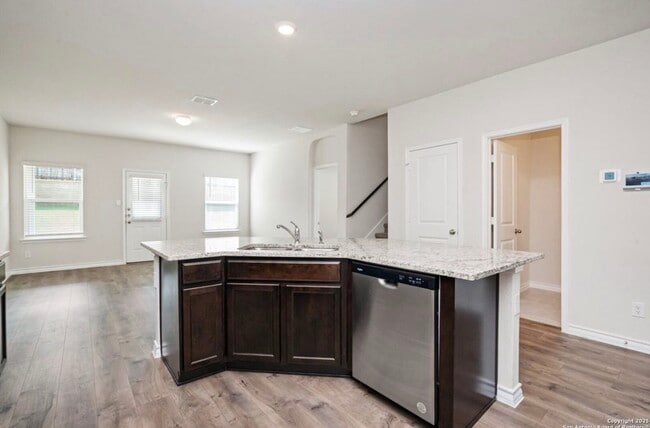 Photo - 2926 Wentwood Run