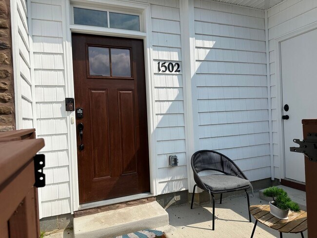 Photo - 1502 Kathy Ann Wy E
