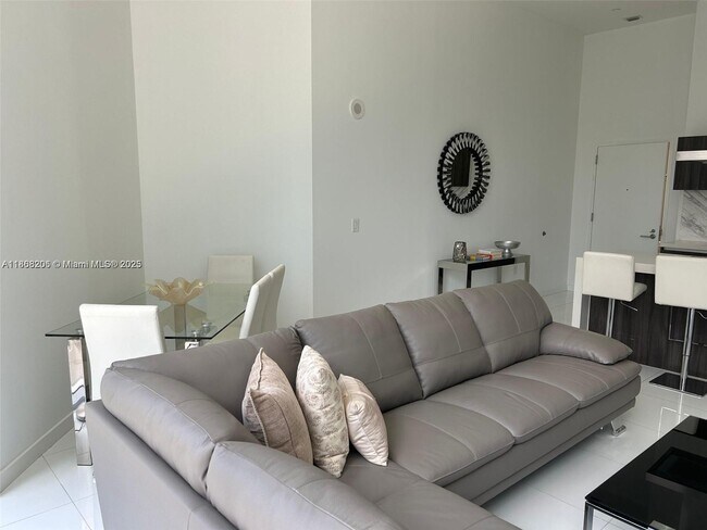 Photo - 851 NE 1st Ave Unit 411