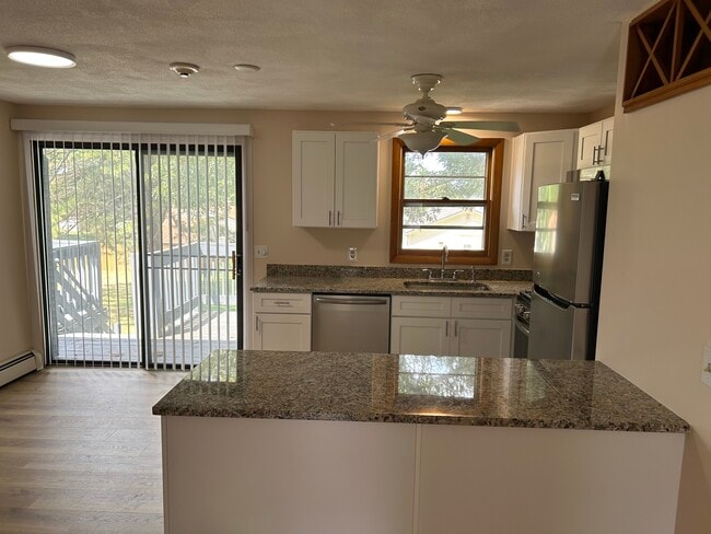 Photo - 287 Mayfield Ave Unit 8