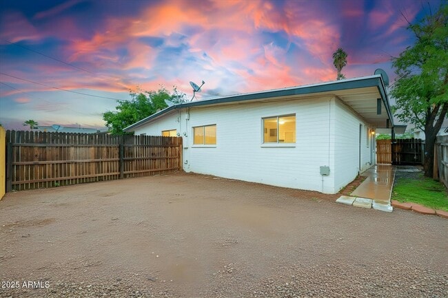 Photo - 1102 N April Cir