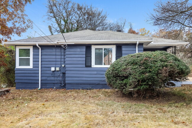 Building Photo - 1204 Pratt Hwy