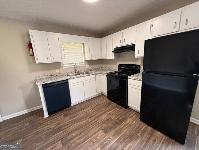 Photo - 267 Vincent Dr