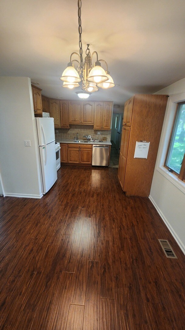Photo - 808 S Cedarcrest Dr