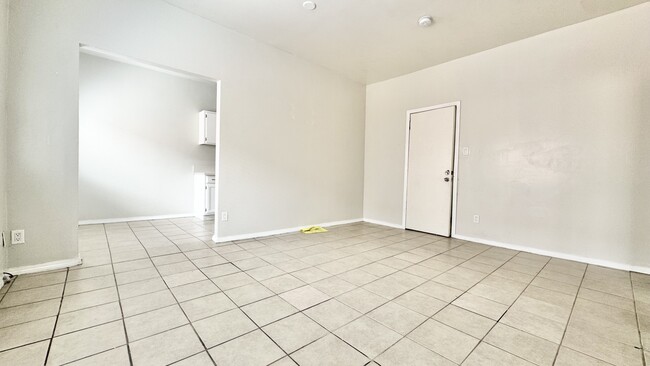 Photo - 5606 S Figueroa St Unit 14