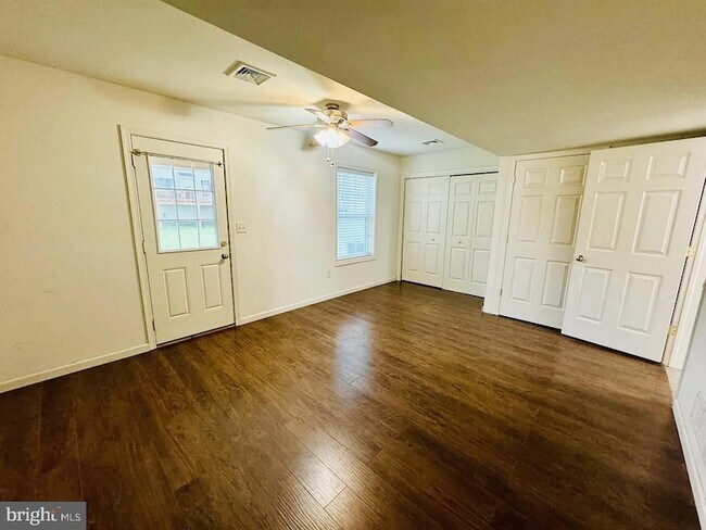 Photo - 184 Mapleton Dr Townhome