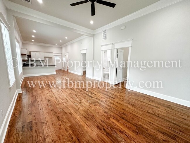 Photo - 513 Water St
