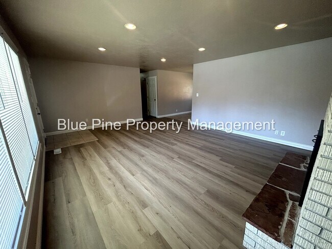 Photo - 90 Drake Ave