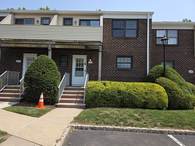 Photo - 2803 Kent Pl