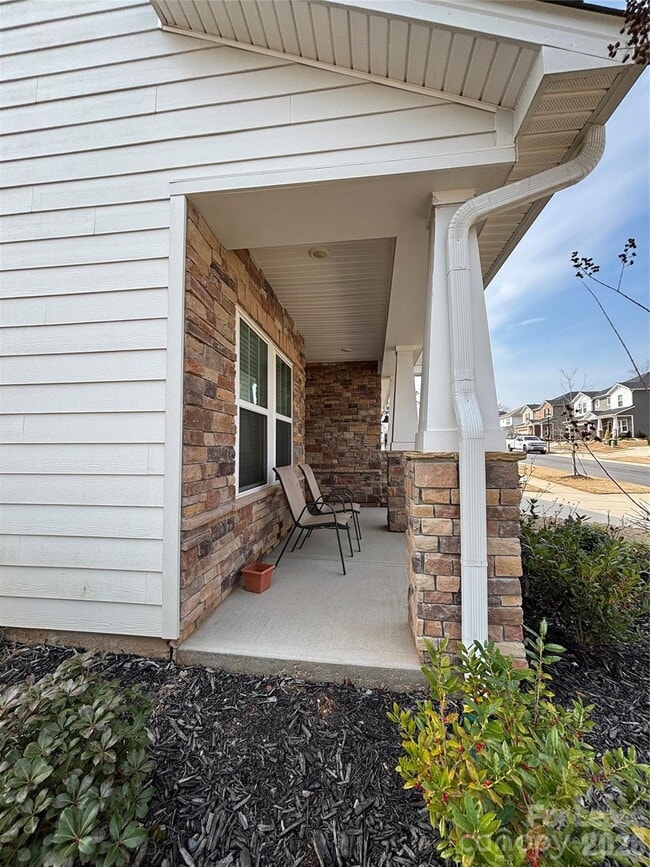 Photo - 1019 Clementine Rd