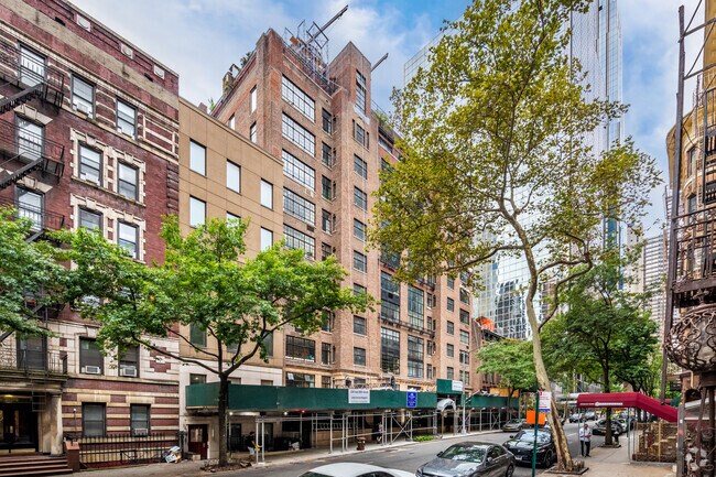 Photo - 230 E 50th St