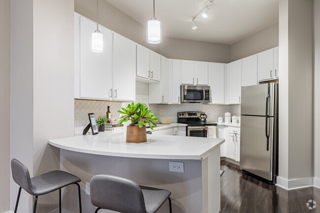 Interior Photo - 2929 Wycliff