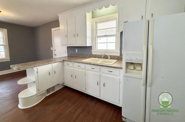 Photo - 122 Woodland Dr