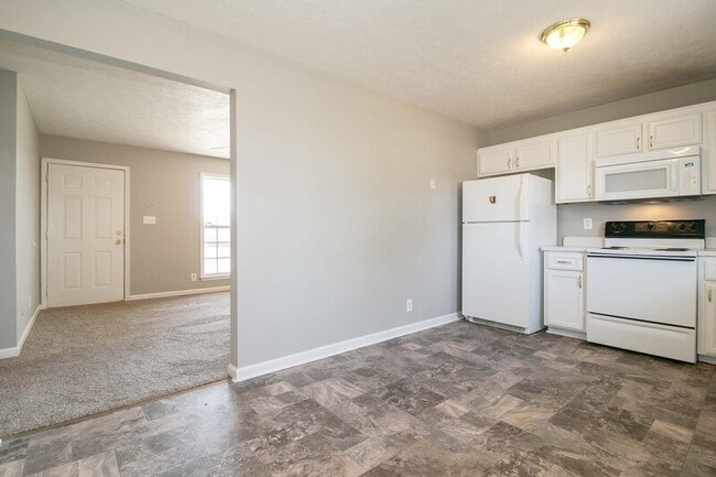 Photo - 245 Waterford Dr