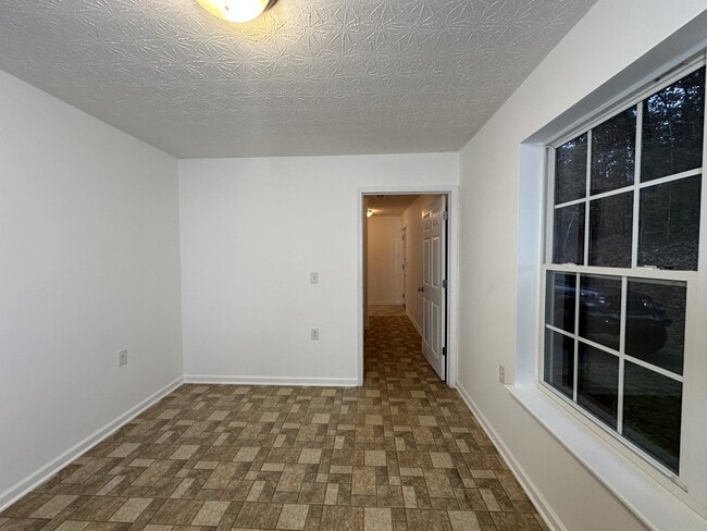 Photo - 600 Indian Trail