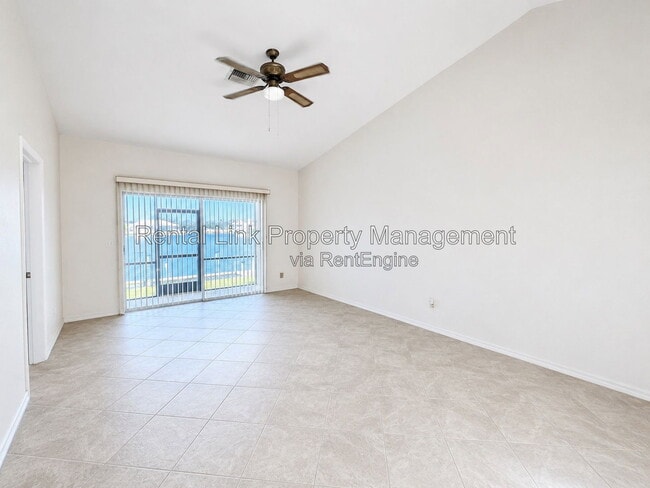 Photo - 320 SW 3rd Pl Unit 2