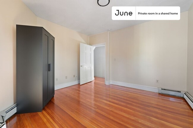 Photo - Room in Shared 4 bed/1 bath home Unit D