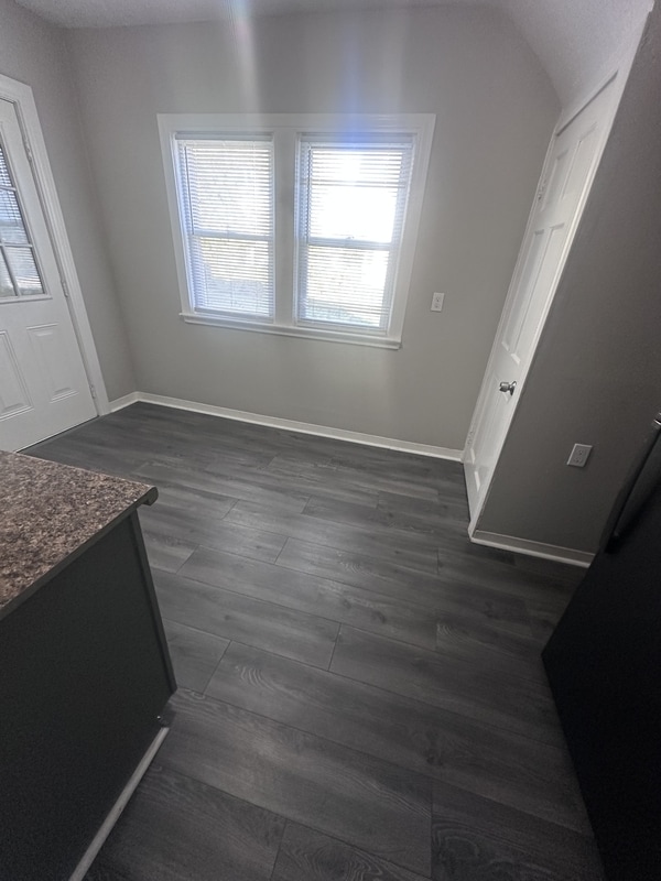 Photo - 8009 Vineyard Ave