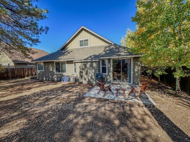 537 W Nugget Trail