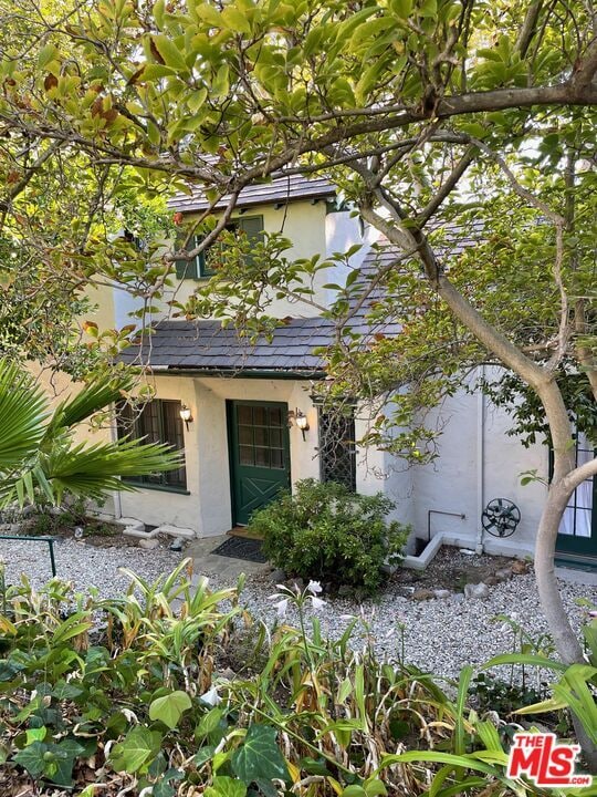 Building Photo - 3116 Lake Hollywood Dr Rental