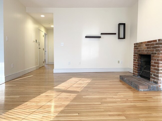 Photo - 514 Massachusetts Ave Unidad 4