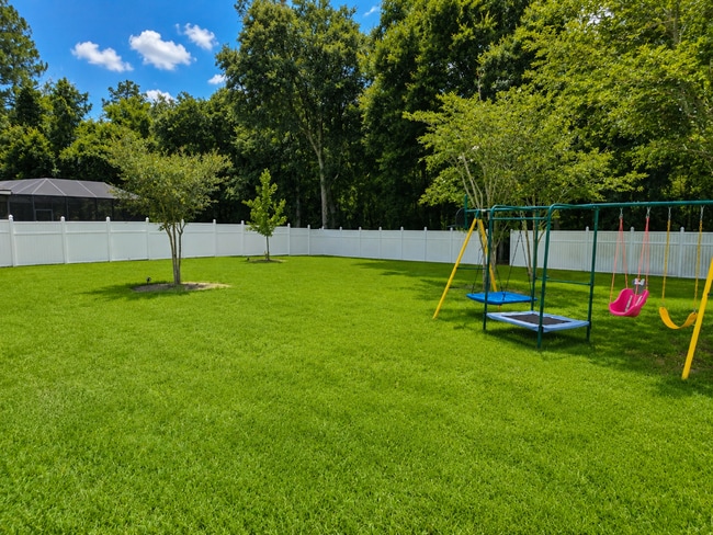 Photo - 33410 Sunny Parke Cir
