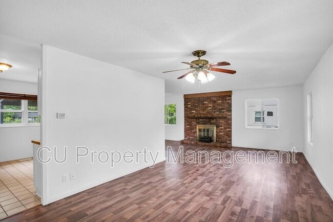 Photo - 2719 E High St