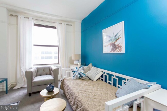 Photo - 1229 Chestnut St Apartment Unit 303