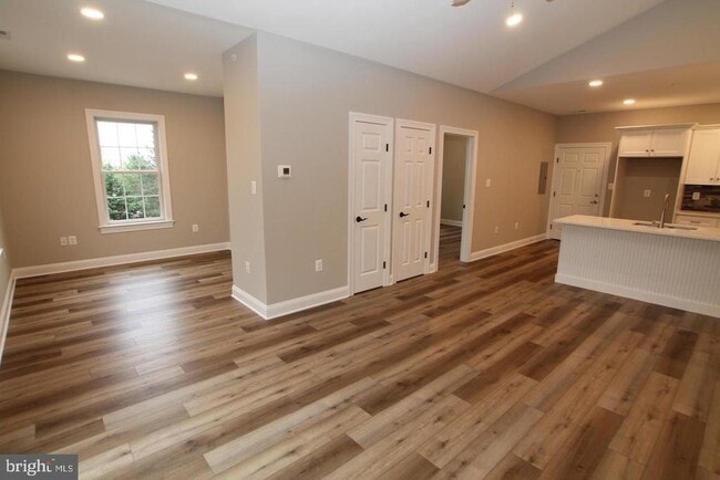 Photo - 301 Edgeboro Dr Unidad 1