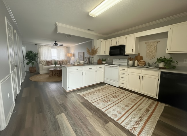 Photo - Beautiful Updated Townhomes in Decatur, AL Unit 1417 #A