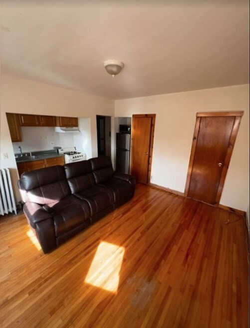 Building Photo - 163 Strathmore Rd Unit #23 Rental