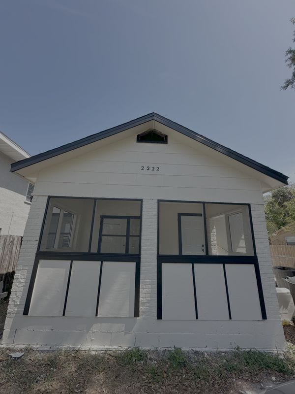 Photo - 2222 10th St S