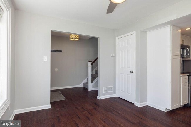 Photo - 3206 Emerald Pl