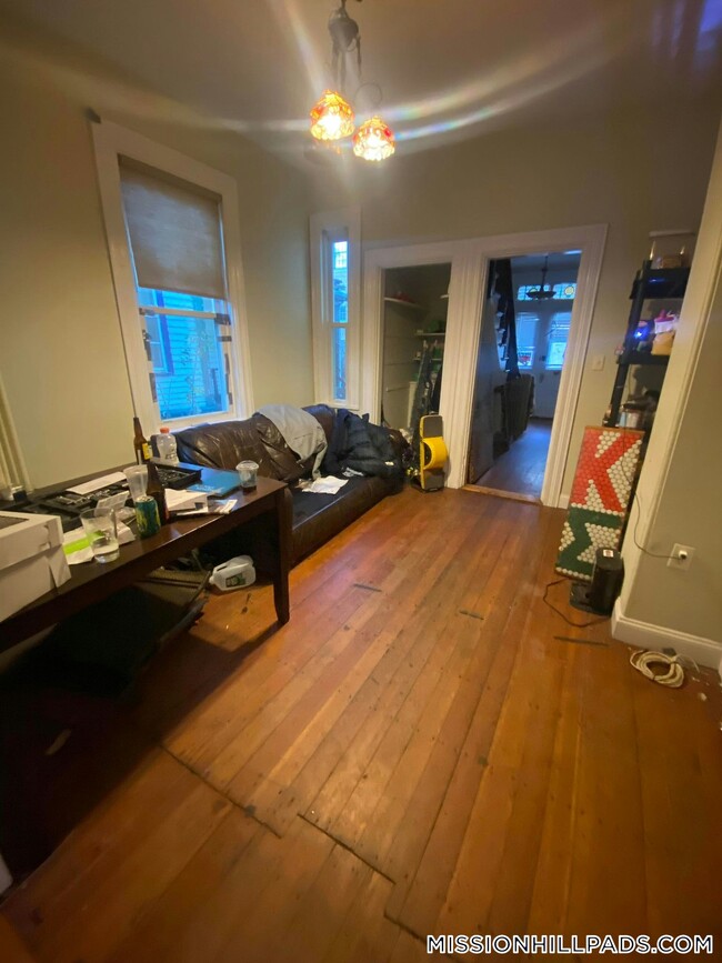 Building Photo - 75 Alleghany St Rental