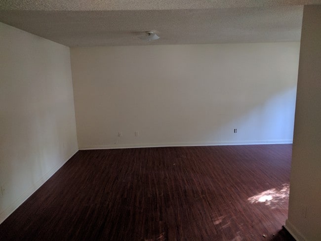 Photo - Inverness Apartments