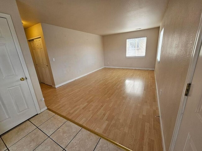 Photo - 3/2 Duplex with fenced yard and private courtyard