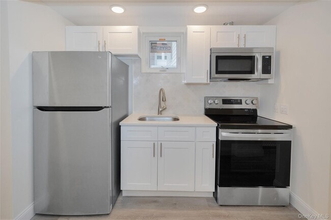 Photo - 29 Elm St Unit Lower