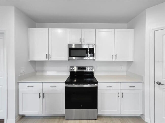 Photo - 17570 Shirewood Wy