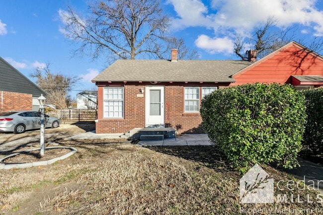 Building Photo - Affordable 1 Bedroom, Large Storage Basement