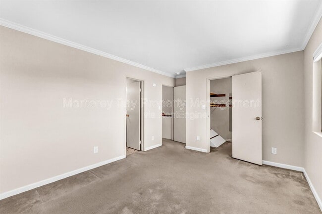 Photo - 3137 Seacrest Ave