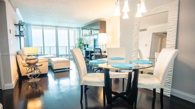 Building Photo - 2501 S Ocean Dr Unit 520