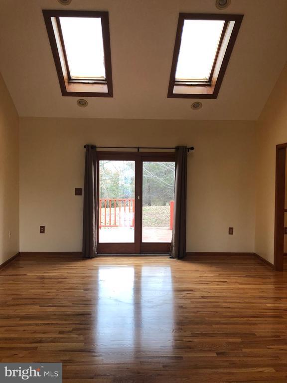 Photo - 114 Meadowbrooke Pl