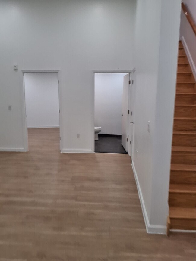 556 Market St Unidad 1C