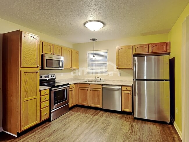 Photo - 654 Day Break Drive