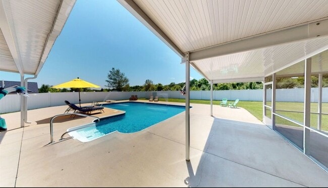 Photo - 132 Whispering Hill Ln